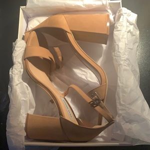 Steve Madden Tan Nubuck strappy heels